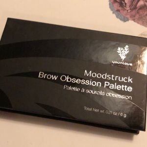 Younique Moodstruck Brow Palette